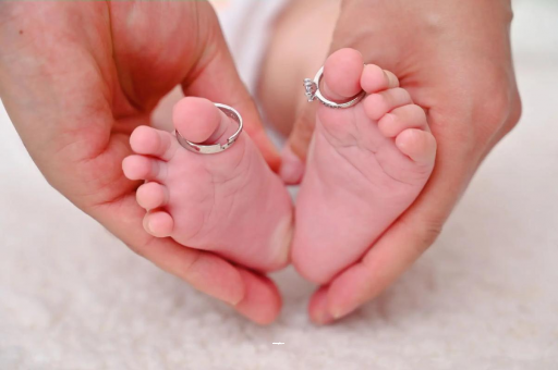 玉林防止宝宝呛奶的小妙招